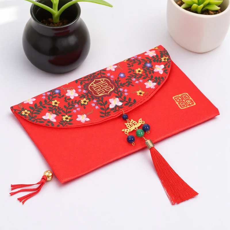 

Chic Chinese Red Envelope Wedding Money Packet Retro Style Fabric Bag for Cash Cards Coins Exquisite Design Use