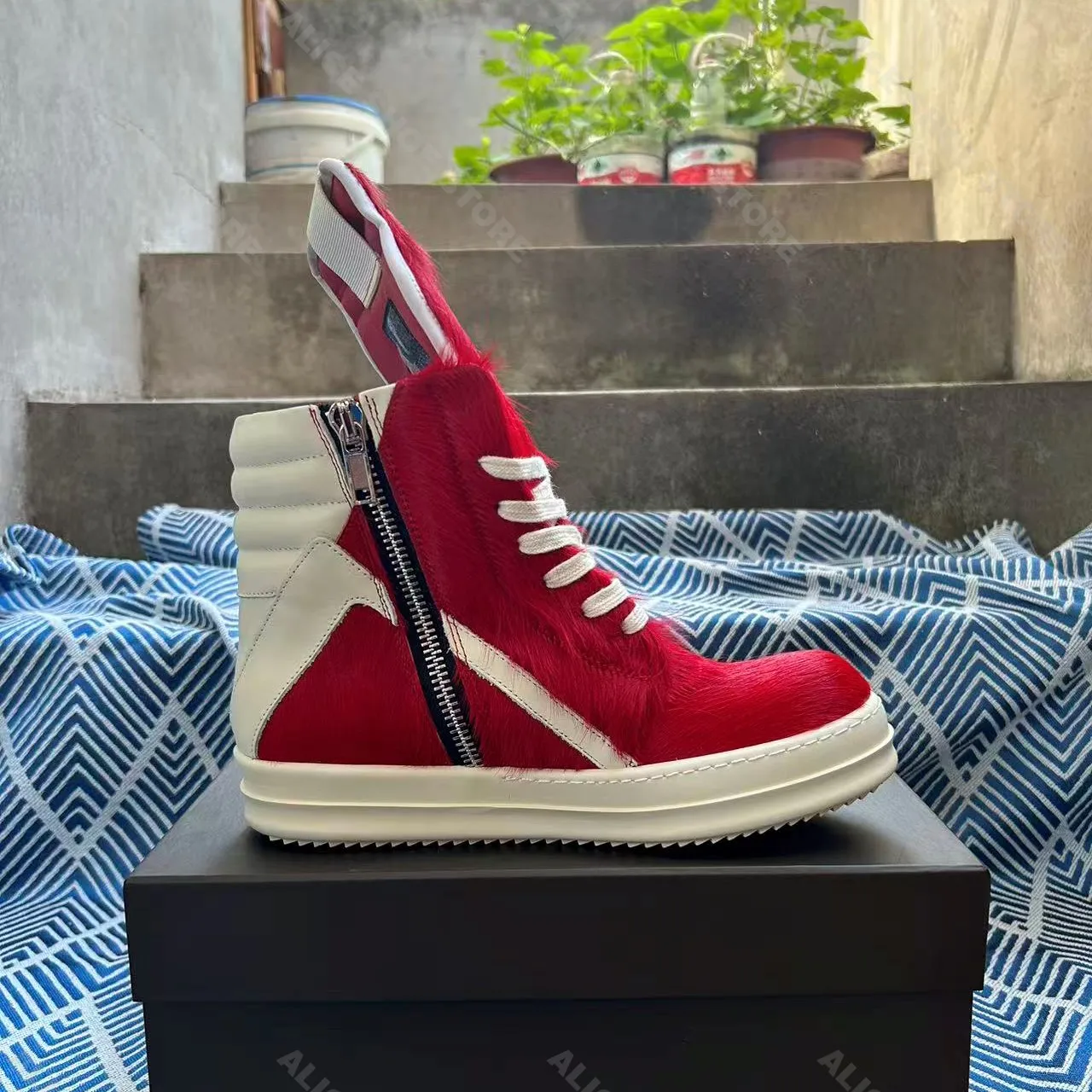 Designer Women Horsehair Ankle Boot Brand Men Sneaker New Fashion Trainer With Various Colors Platform Massage Rock Flat Shoe