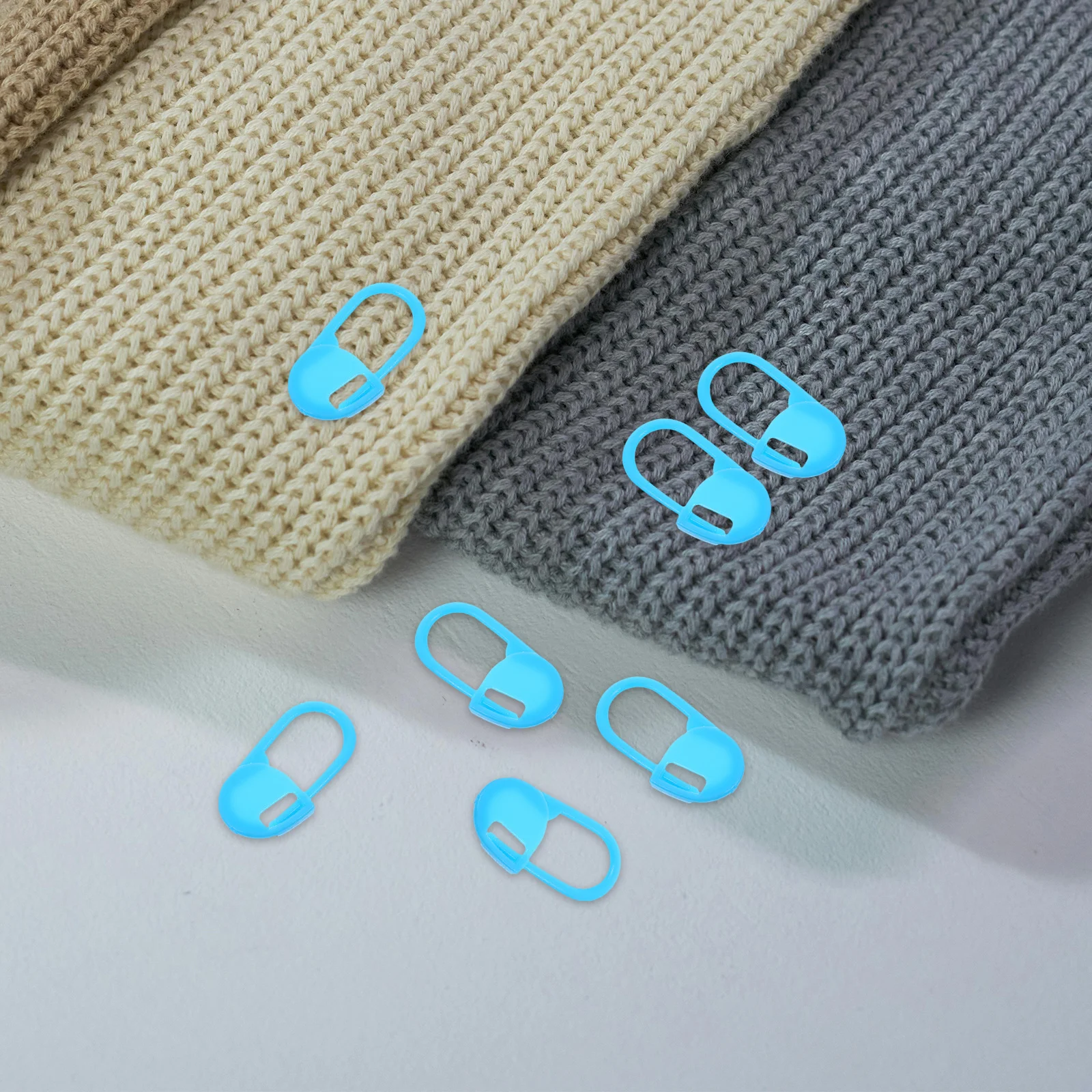 

1000Pcs Colorful Plastic Knitting Markers Easy Attach Detach for Sweater Scarf Hat DIY Craft Needle Safety Fastening Tags