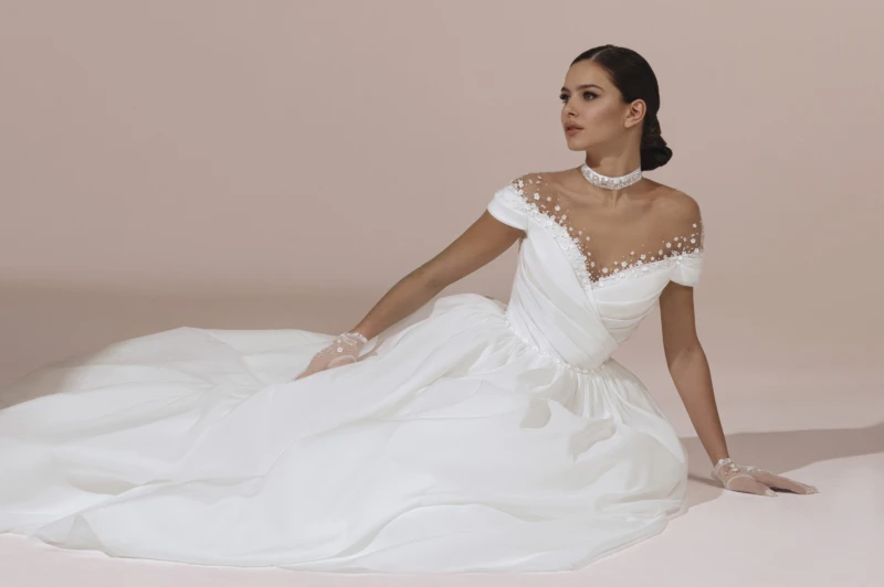 Elegante vestido de casamento cetim para mulheres, manga curta, organza linha A, personalizado para medir, apliques de renda, vestidos de noiva