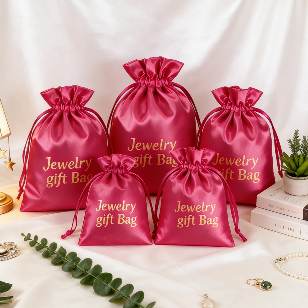 

50/100 шт. шелковые мешочки на шнурке для ювелирных изделий, с индивидуальным логотипом, для серег, колец, атласные упаковочные мешочки для украшений, подарочные мешочки для свадебных сувениров, для хранения
