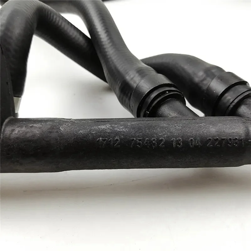 17127548222   Manguera del termostato de retorno del calentador del coche compatible con BMW E82 E84 E88 E90 E91