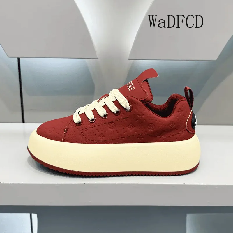 

Chunky Sneakers Mens Original Designer Board Shoes Fashion Casual Leather Breathable Height Increased Flat Platform Sports Shoes