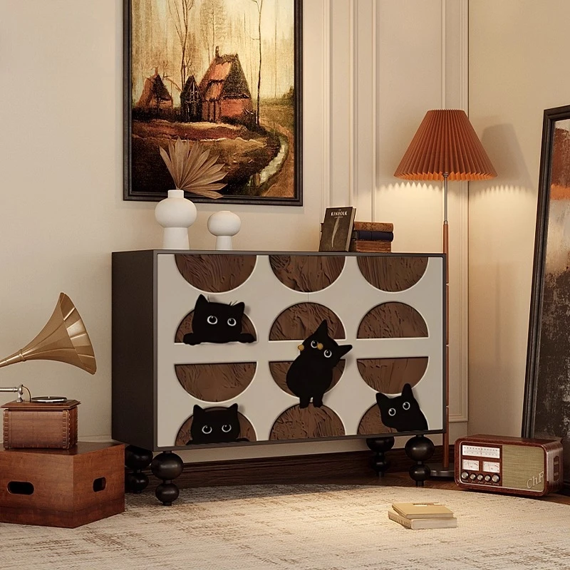 semplice immagine di animale gatto integrato in legno massello contro il muro, armadietto decorativo d'ingresso, armadietto laterale da pranzo per la casa