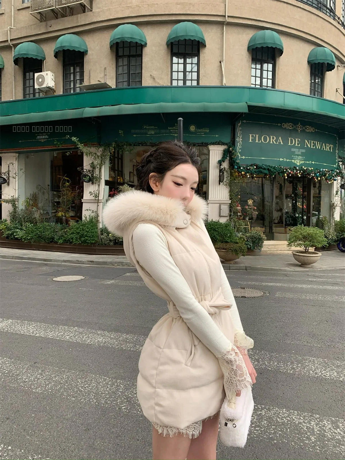 

Зимняя куртка-пуховик Kikimy для женщин, с натуральным мехом, повседневная, с капюшоном, белая, с наполнителем из натурального пуха, теплая, стандартной длины, однотонная