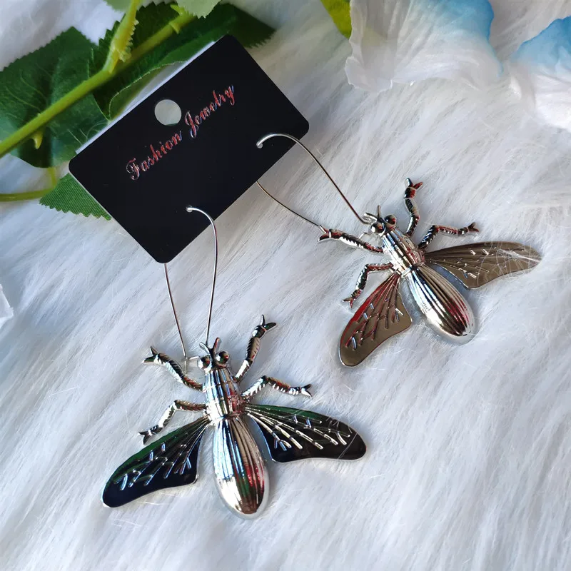 Big Golden Colour Fly Earrings Insect Jewelry Long Pendant Fashion Women Gift  Classics Eardrop Unique Beautiful