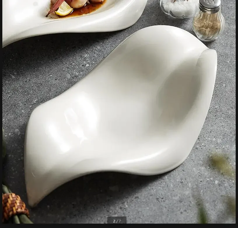 

Irregular Leaf Shaped Ceramic Dinner Plate Fruit Dish Salad Bowl Sashimi Plates Western Food Plate Serving Plates Soup Bowl Tray