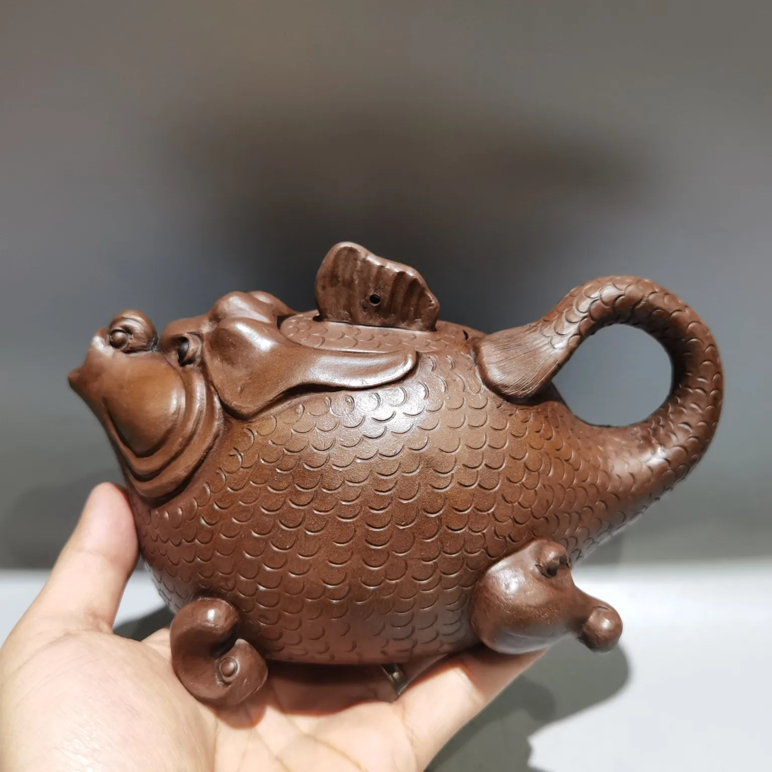 

8"Chinese Yixing Purple Clay Pot Dragon Fish Pot kettle Teapot Flagon Amass wealth Ornaments Town house Exorcism