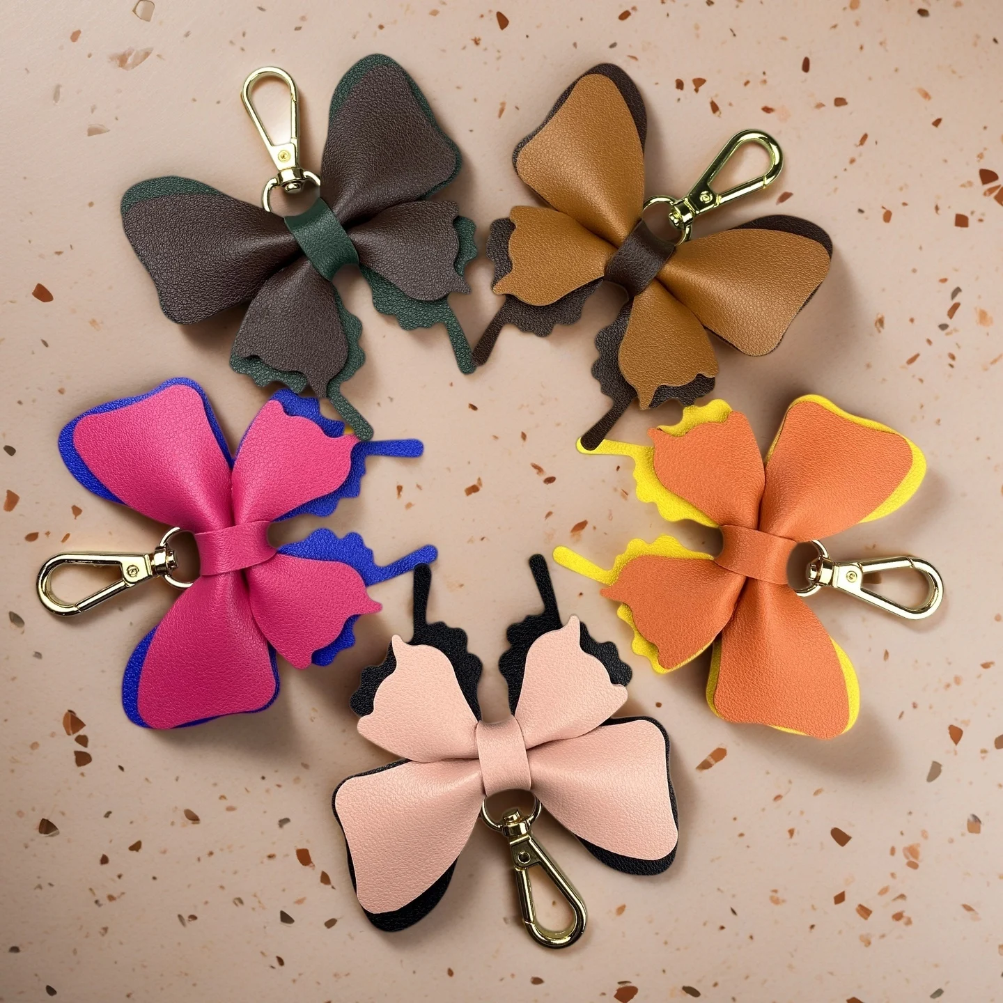 Elegant PU Leather Butterfly Keychain, 2-Tone Double-Layer Butterfly Bag Charm, Car Key Ring Accessory for Women, Stylish Gift