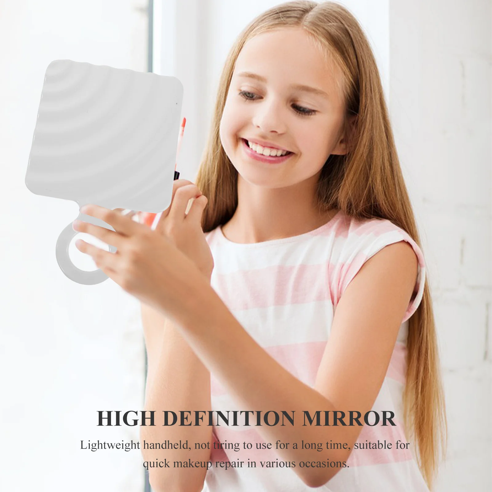 여행용 미니 컴팩트 휴대용 핸드헬드 메이크업 미러 소형 포켓 미러 경량 HD 반사 컴팩트 패들