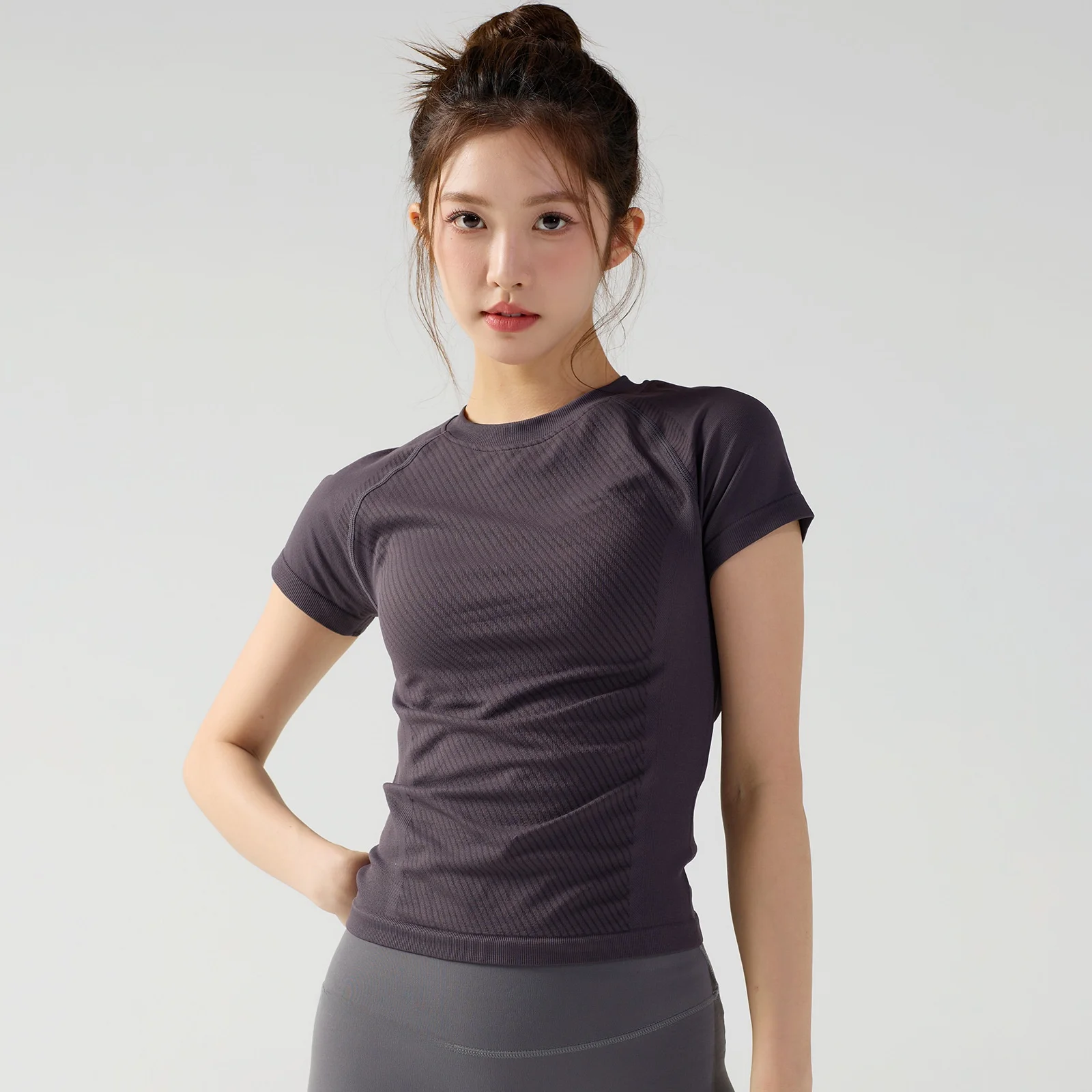 professional-equestrian-wear-summer-knight-outfit-women's-short-sleeve-riding-t-shirt-breathable-quick-dry-sweat-wickin