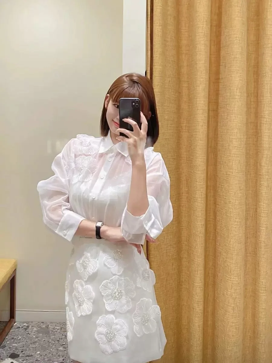 

Легкая атласная юбка с цветочной вышивкой, комплект из двух предметов Princ Sle, прямой крой, длинный воротник свека, анти-УФ-по...