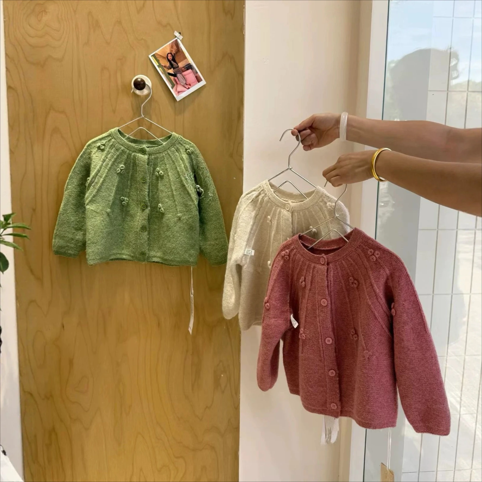 Girls Sweater 2026 Spring and Autumn New Childrens Clothing Korean Style Girl Baby Retro Stereoscopic Hook Flower Sweater Jacket