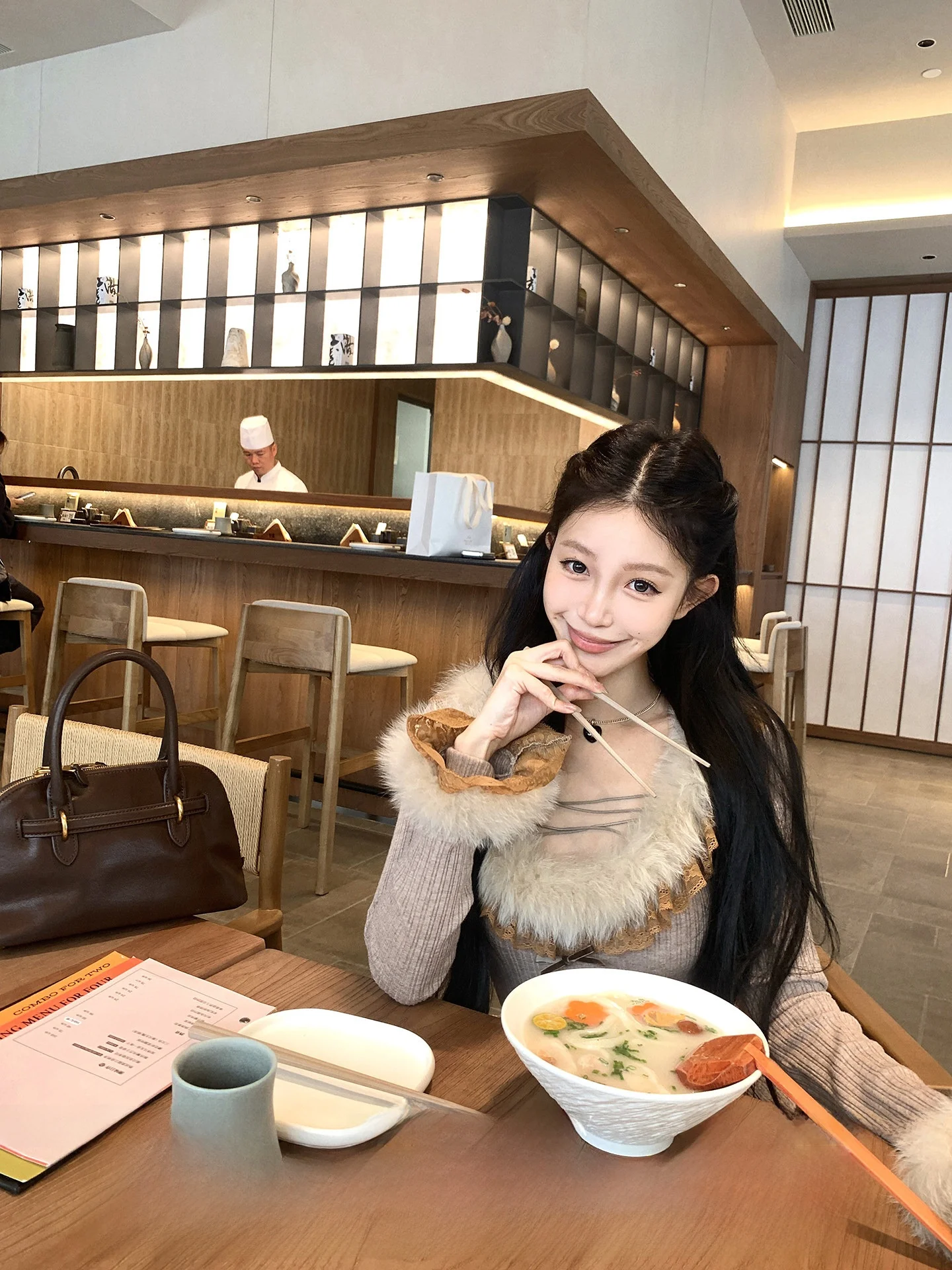 

Вязаный топ Pinksoya с кружевными вставками, женский, приталенный, с перекрестной завязкой, длинный рукав, повседневный, однотонный, осень-зима, новинка