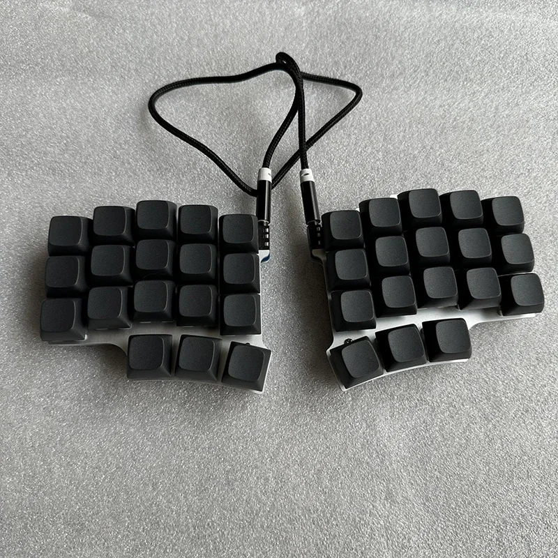 X7 Split Keyboard Customized 36-key 9-layer Layout  QMK/VIA Key-changing Hot Swap Split Keyboard Office Gaming Split Keyboard