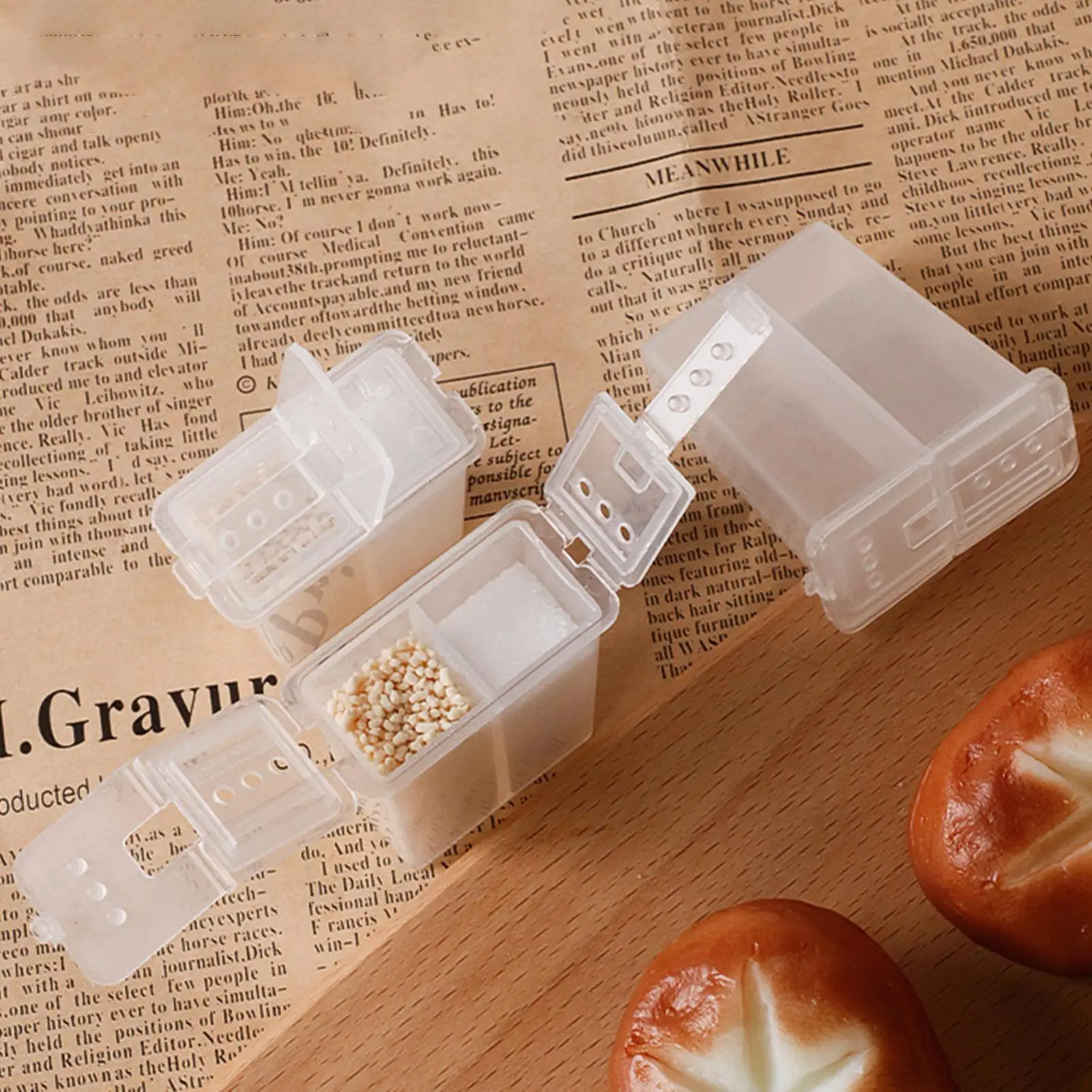 2in1 Camping Seasoning Shaker Multi-Purpose Spices Jar With Lid 2-Compartment Outdoor BBQ Cooking Salt Pepper Storage Box