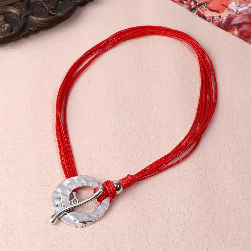 الرجعية البوهيمي العرقية نمط غير النظامية دائرة OT مشبك شكل قلادة قلادة حبل من الجلد الأحمر لافتة للنظر مجوهرات الحفلات هدية