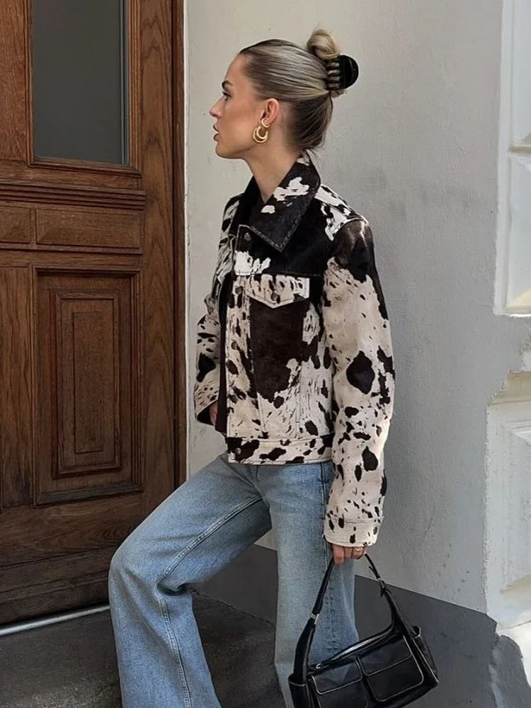 

Women Printed Leather Jackets Fashion Lapel collar Long Sleeve Flip Pockets Short Coats 2025 Lady Autumn High Street Outerwears