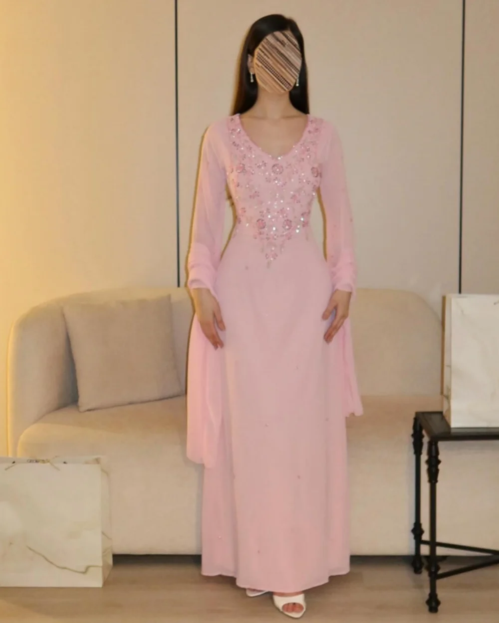 

Customized Sparkle Women Chiffon Rhinestone Sequined A-Line Evening Dresses Fashion V-neck Long Sleeves Floor Lenght Party Gowns
