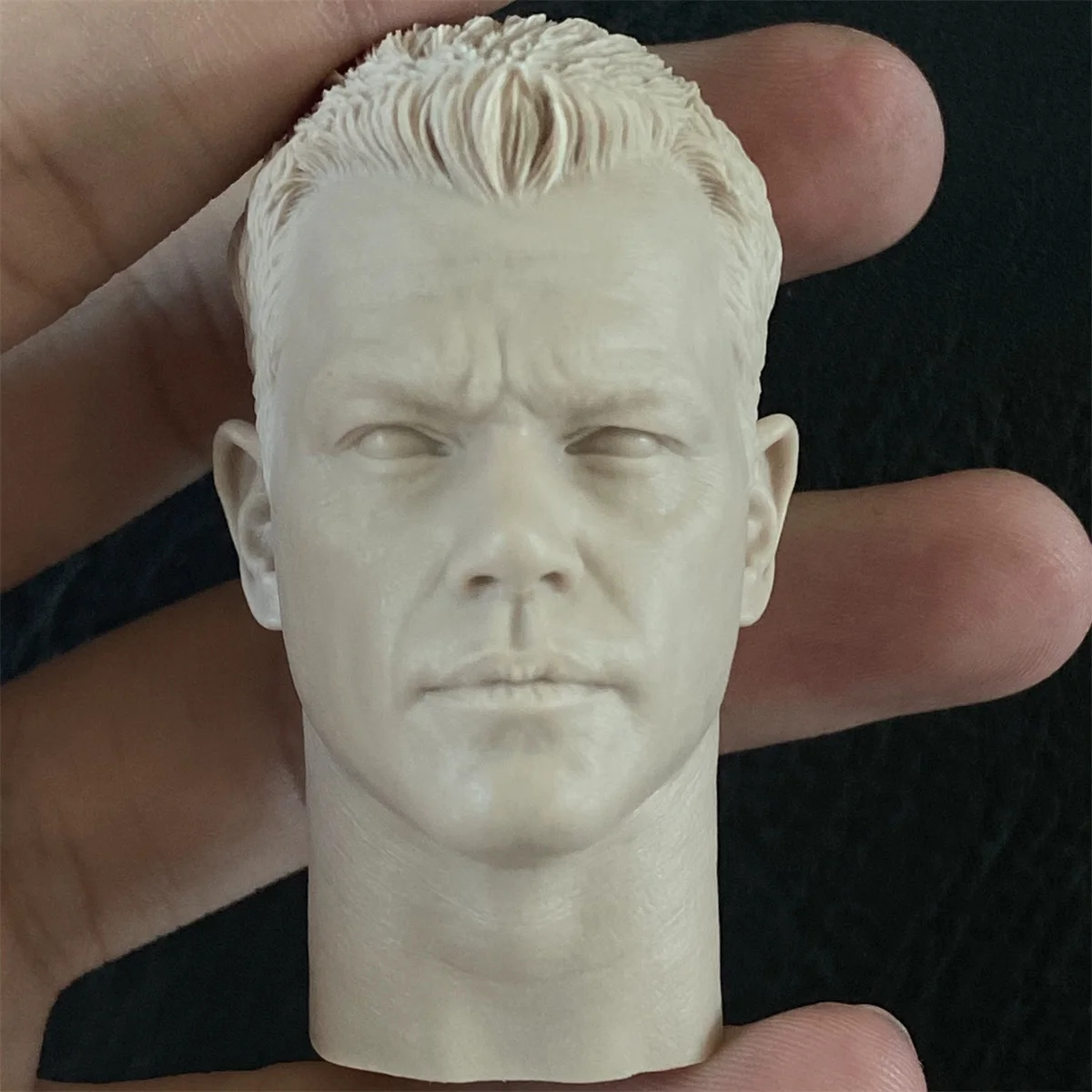 

Matt Damon 1/6 Male Head Sculpture Carving Male Soldier Singer Star Actor Unpainted Long Neck Fit 12'' Action Figure