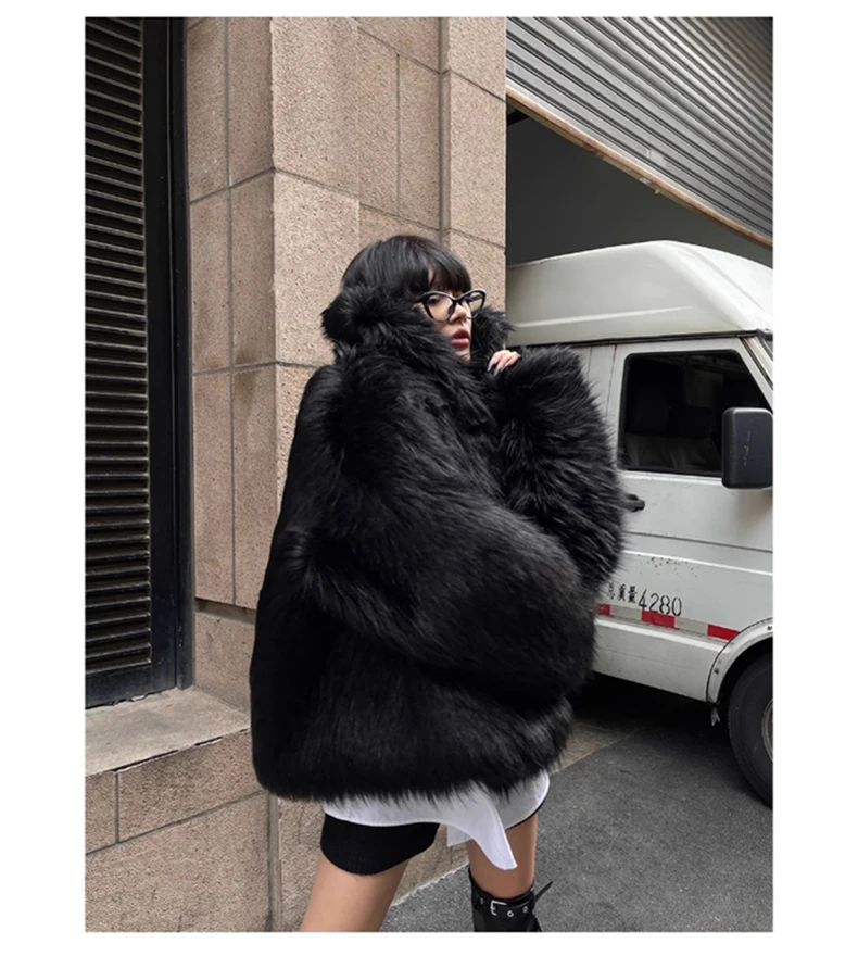 Lautaro Winter Cool Oversized Casual Soft Thick Warm Black Hariy Shaggy Faux Fur Coat Women Turn-down Collar Fluffy Jacket 2023