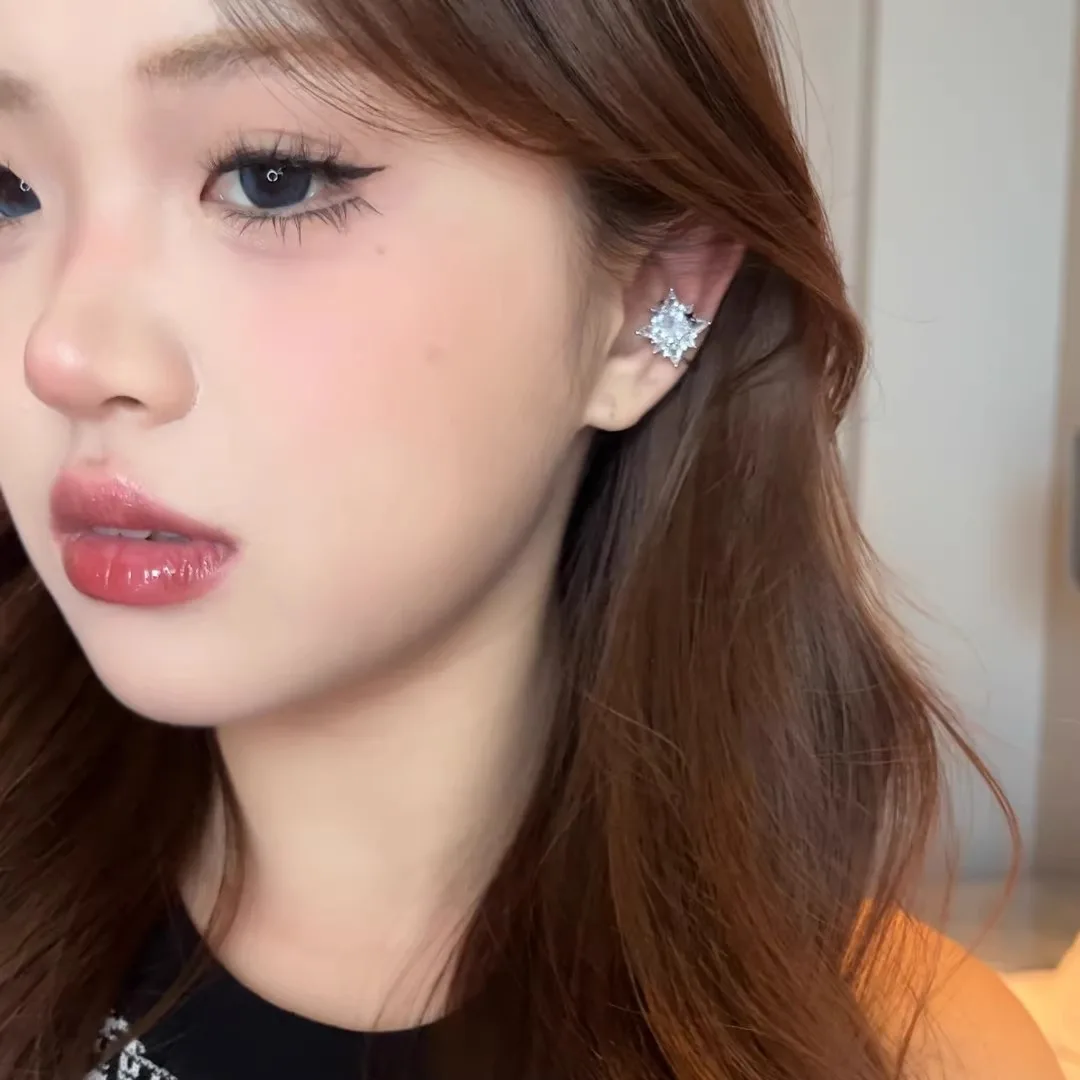 Super Immortal Zircon Star Earbone Clip Earrings, Exquisite and High End, Light Luxury, Niche Style, Versatile Jewelry