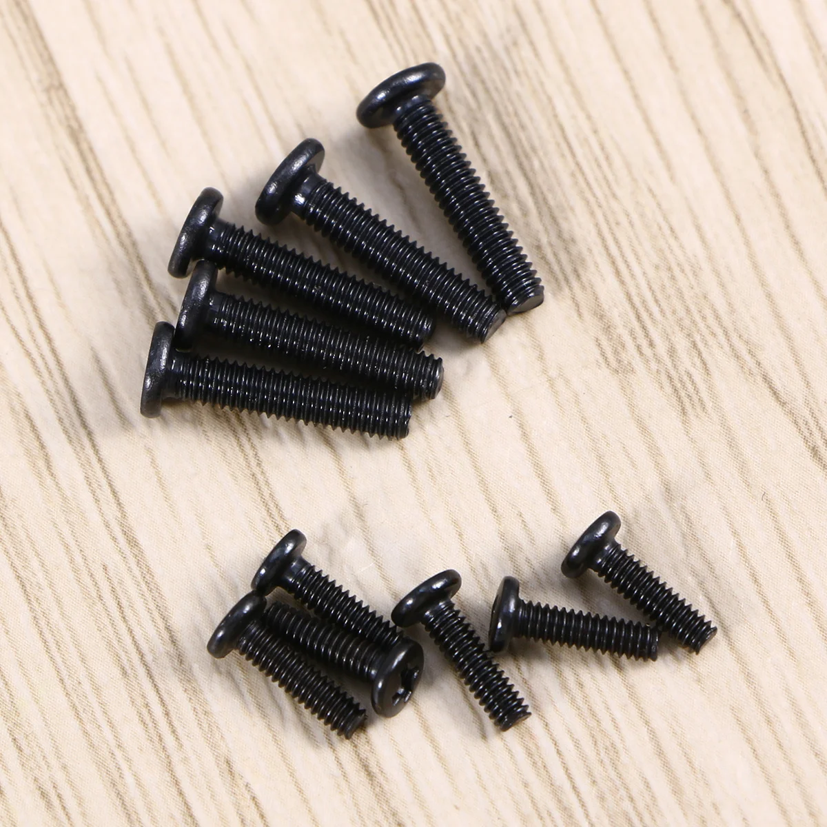 

300Pcs Universal Laptop Repair Screw Set Strong Steel Build Multi Size Pc Computer Maintenance Accessory Kit Screw Set