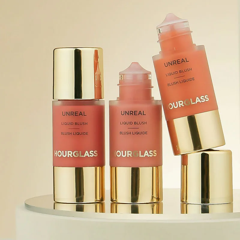 ลิปสติกแบบแท่ง Hourglass Makeup รุ่น Phantom Volumising Glossy Balm ลิปกลอสเนื้อฉ่ำวาว พร้อมกระจกในตัว ใช้เป็นบลัชออน คอนซีลเลอร์ ติดทนนาน บำรุงริมฝีปาก