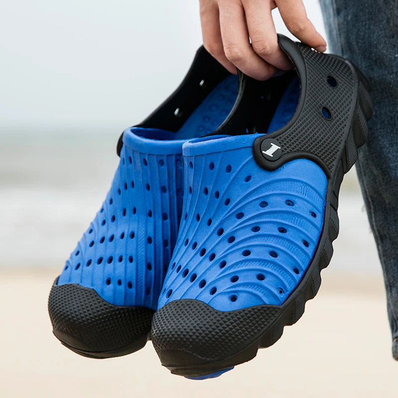 Sandales décontractées imperméables pour hommes, chaussures d'eau de plage plates, chaussures de plein air à enfiler, haute qualité, offre spéciale, quatre saisons