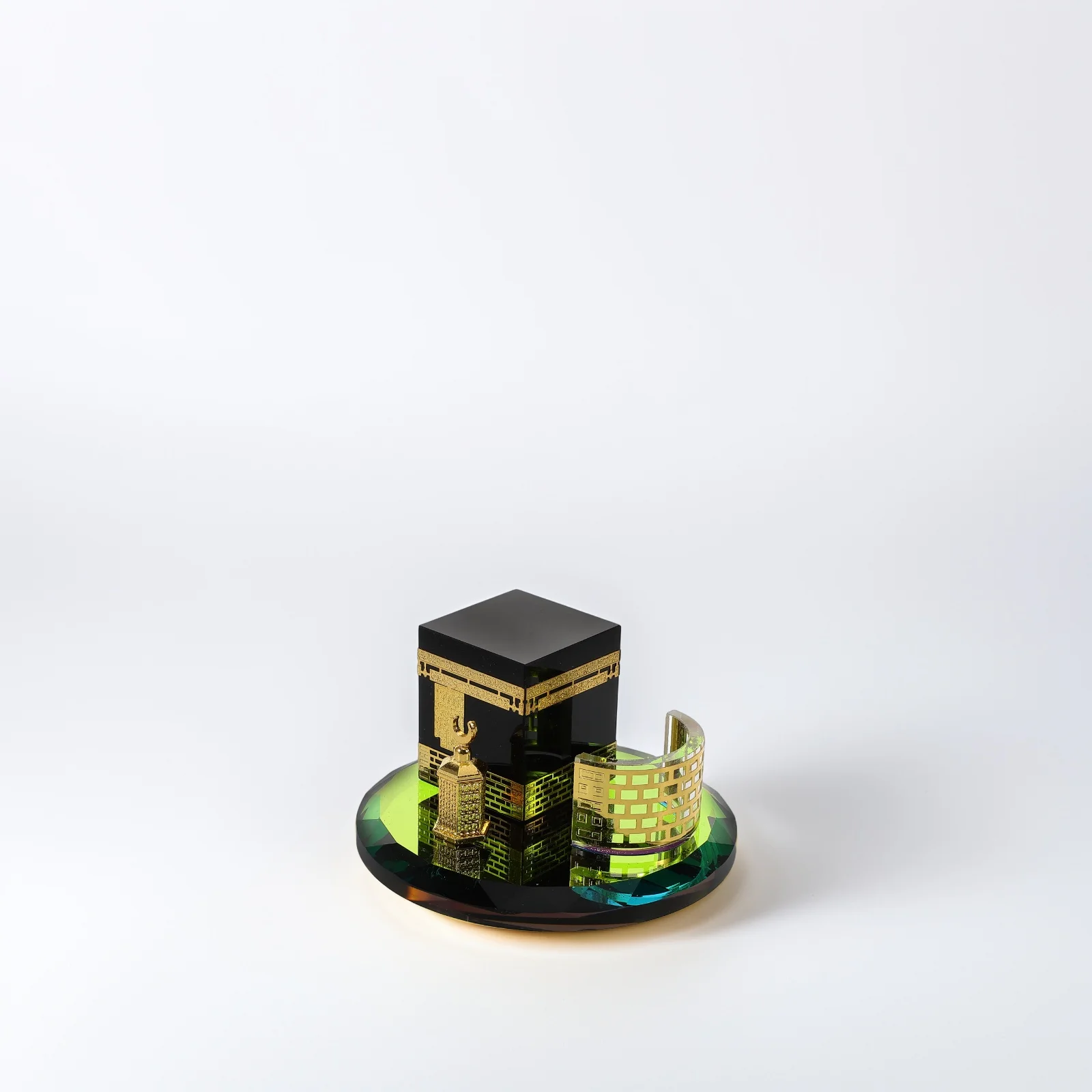 

Crystal Handicraft Showpiece Car Handicraft Showpiece Saudi Arabia Table Vehicle Crystal Decor Islamic Architecture