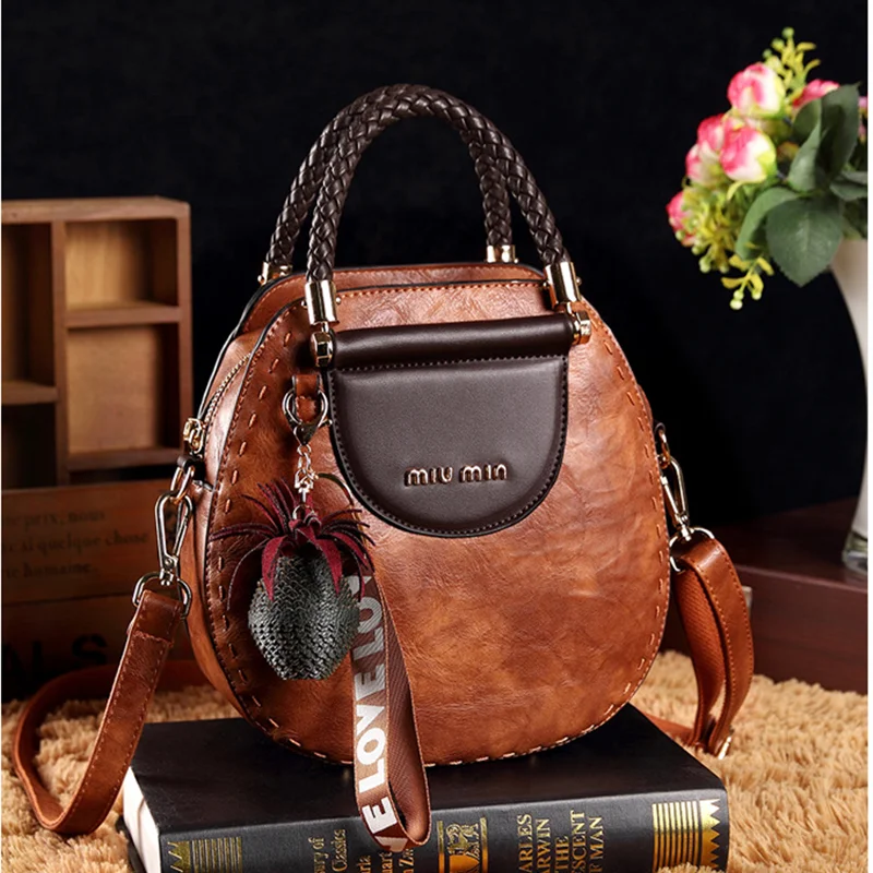 

2024 New Trend Ladies Bag Fashion Zip Shoulder Handbag Women's Bag Slanting Cross Tassel Large Capacity Bag