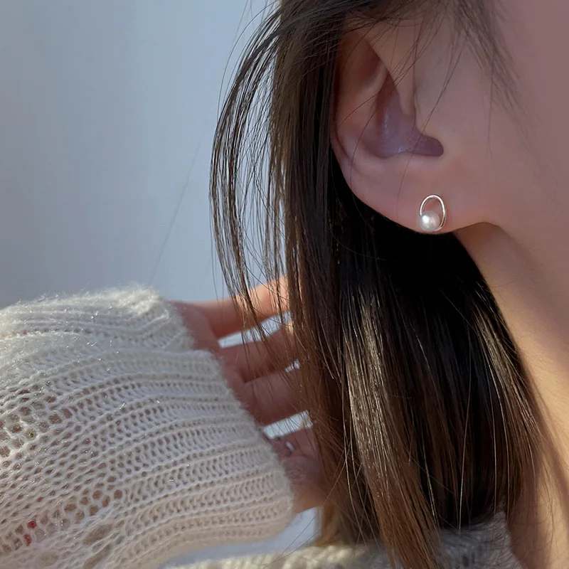Korean Fashion Simple Round Imitation Pearl Uniquely Designed Stud Earrings For Women Girls Charm Elegant Party Jewelry Gifts