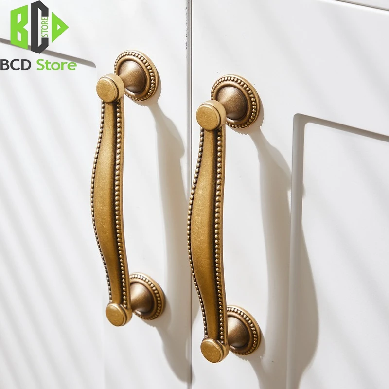 BCD-خزانة المطبخ الأمريكية تسحب مقابض درج نحاسي قذيفة صلبة ضوء فرنسي فاخر مقابض باب خزانة الملابس الأجهزة والأثاث