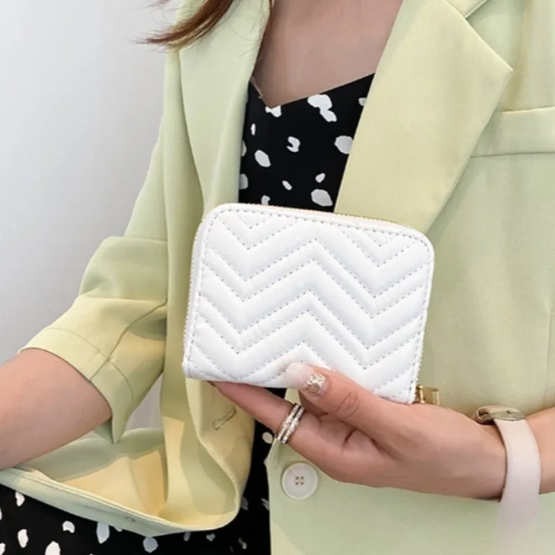 

Elegant Female Wallet, High-Capacity Card Holder with Light Luxury Brand, Multifunctional and Durable