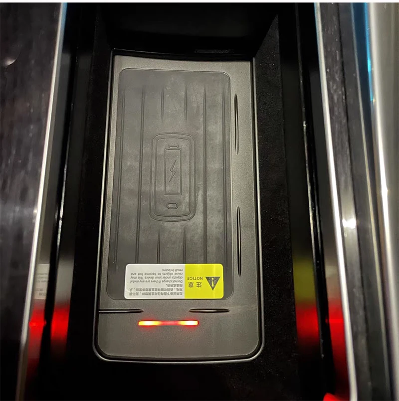 Car wireless charger for Land Rover Range Rover Sport 2018 2019 2020 2021 15w fast phone charger charging pad charging holder