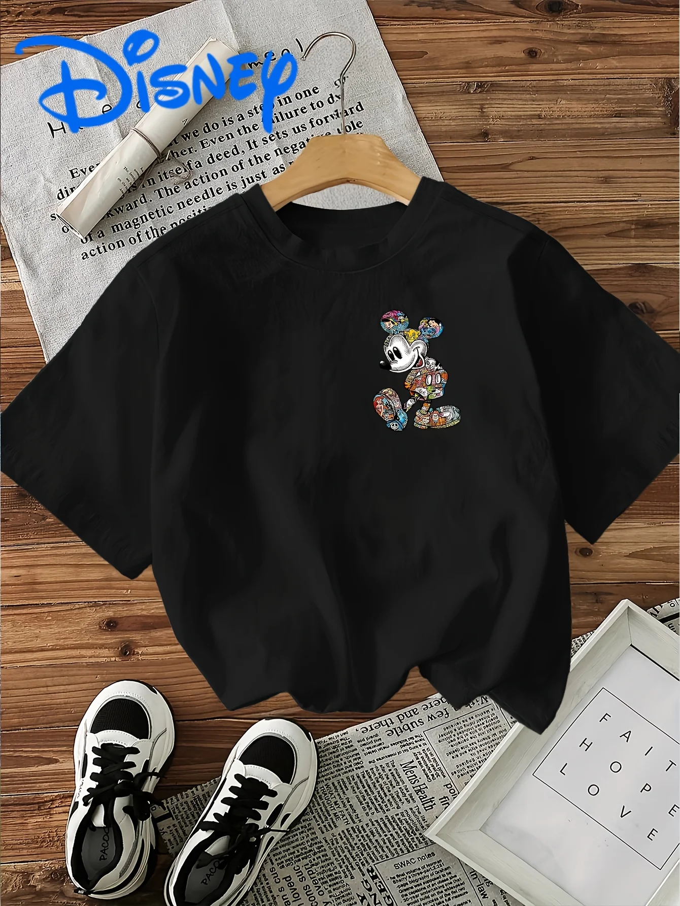 2026 صيف جديد القطن الخالص فضفاض رياضي التي شيرت الملونة ميكي ماوس طباعة الأبيض المحملة لباس غير رسمي مع الإيمان الأمل الحب موضوع