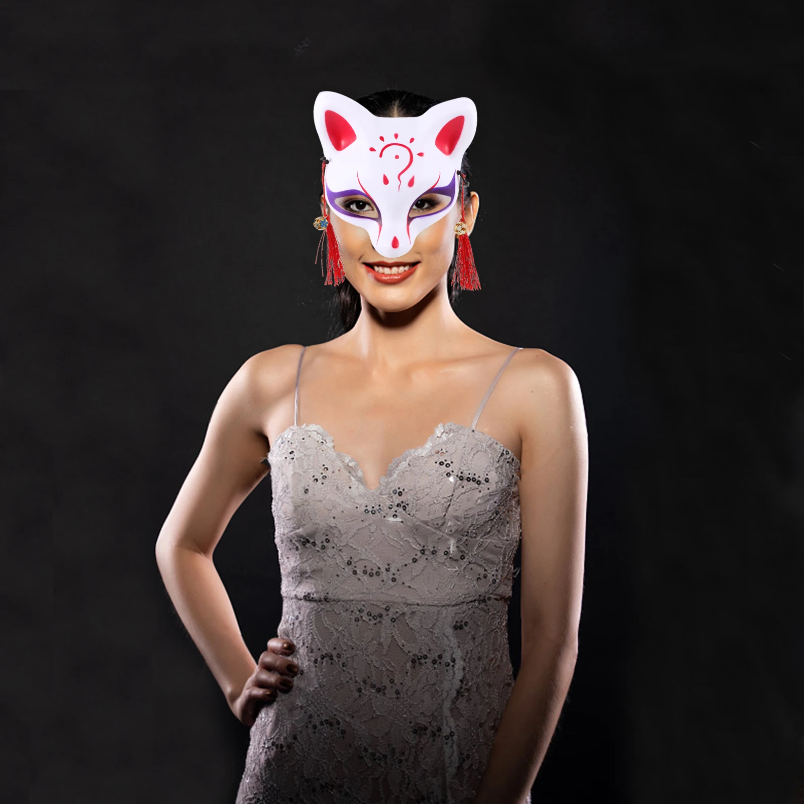 

1Pcs Stylish Japanese Cat Mask Premium Material Chic Half Face Cosplay Party Masquerade Costume Accessories Random Bells Color