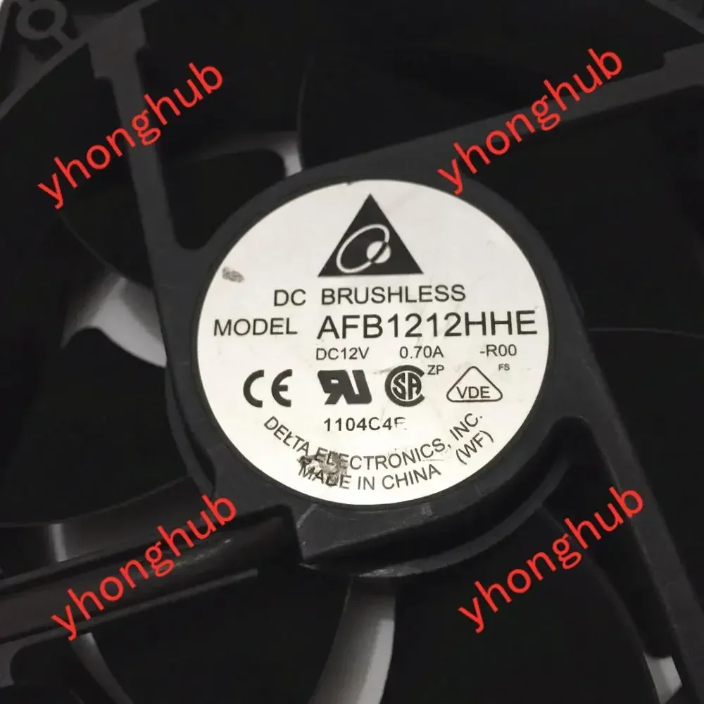 

DELTA AFB1212HHE R00 DC 12V 0.70A 3-Wire 120x120x38mm Cooling Fan