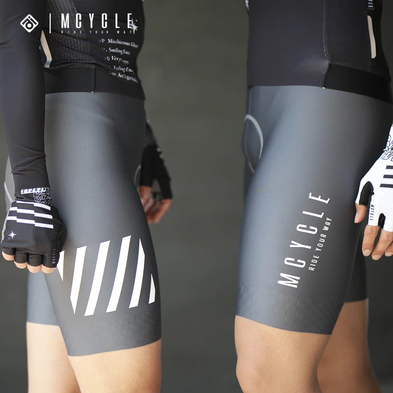 

Mcycle Seamless Men's Sports Cycling Shorts Seamless Bicycle Bike Bib Shorts Breathable Professional Pad Cycling Jumpsuit