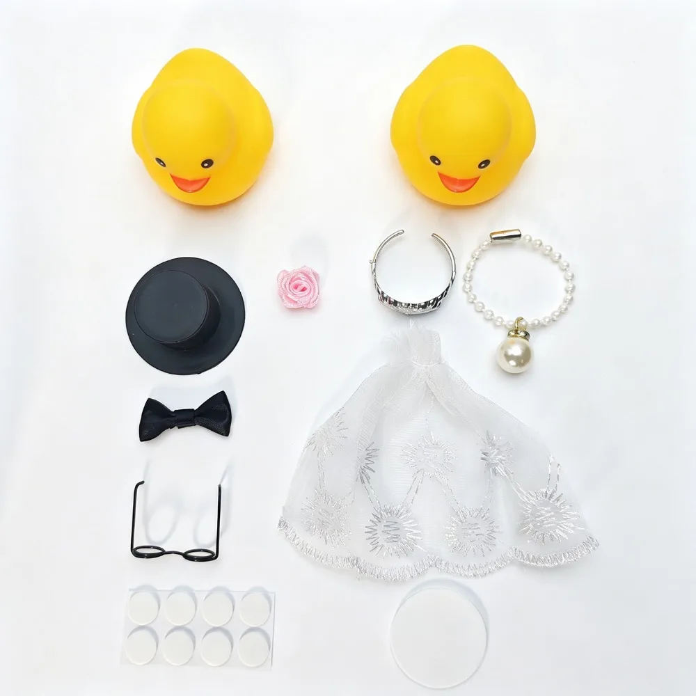 Wedding Couple Duck Ornament Kit with Top Hat Tiara Veil Rose Decor Car Dashboard Table DIY Decor Romantic Gift for Man Woman