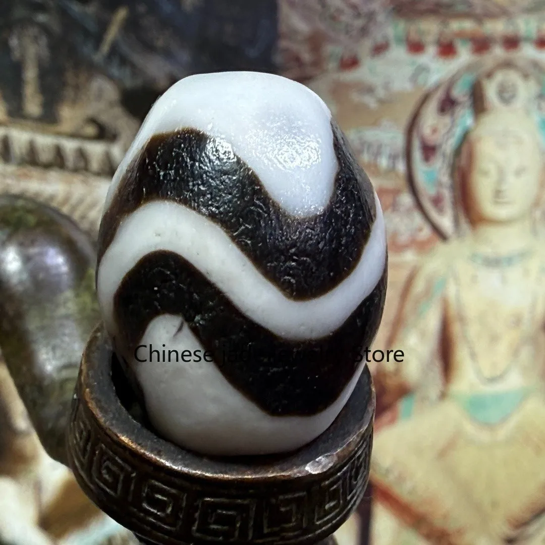 Tibetan Nepalese Himalayan Bead Ancient agate Old Dzi Talisman eye Bead Amulet