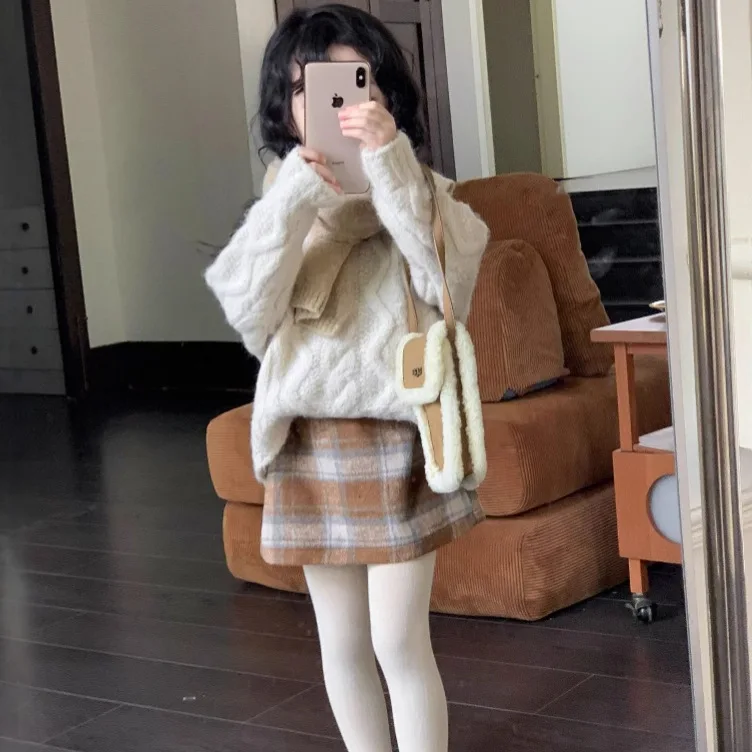 Girls Sweater 2025 Autumn Winter New Style Hook Flower Western Style Loose Korean Version Sweet and Cute Knitted Top