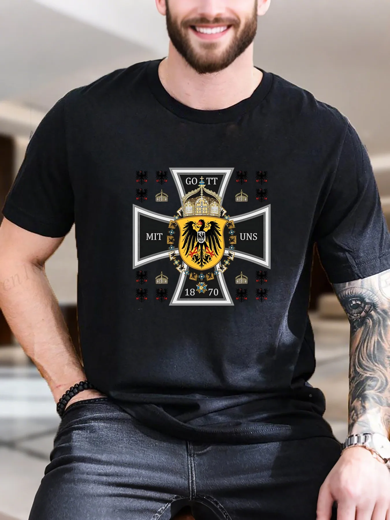 

New Arrival Fashion Men's Printed Short Sleeve T-Shirt Vintage Coat of Arms Crown Design 100% Cotton Breathable Tee Trendy Casual