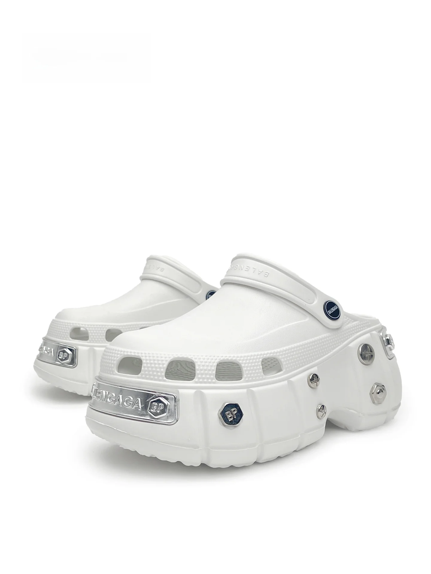 

MibVias Sweet Cool Thick Bottom Sandals Punk Style Couples Slippers Anti-Slip Heavy Metal Unique Design EVA Material Summer 2026