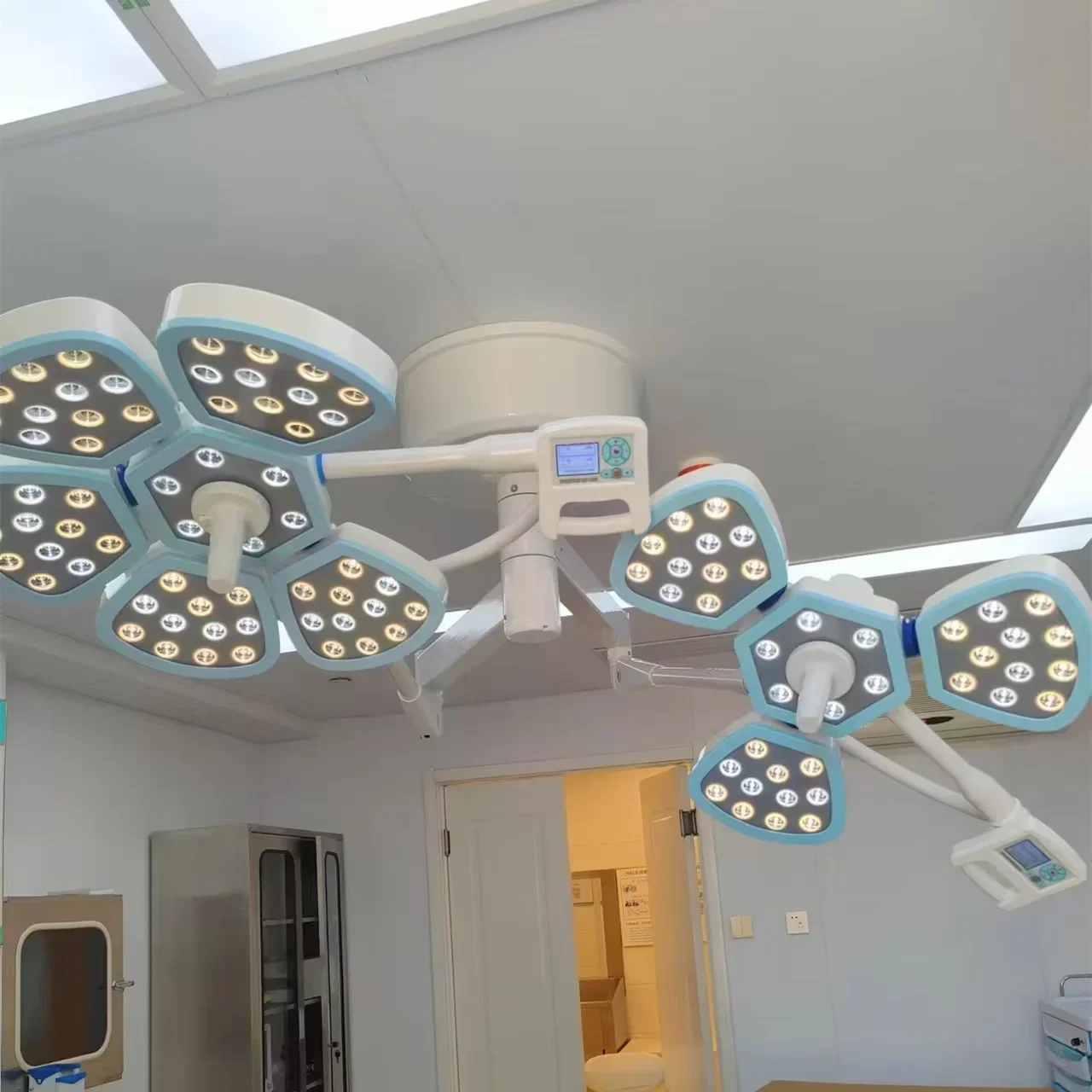 5+3 Petal Shadowless Surgical Lamp Operating Light Ceiling Light for Petal Shadowless Operating Room