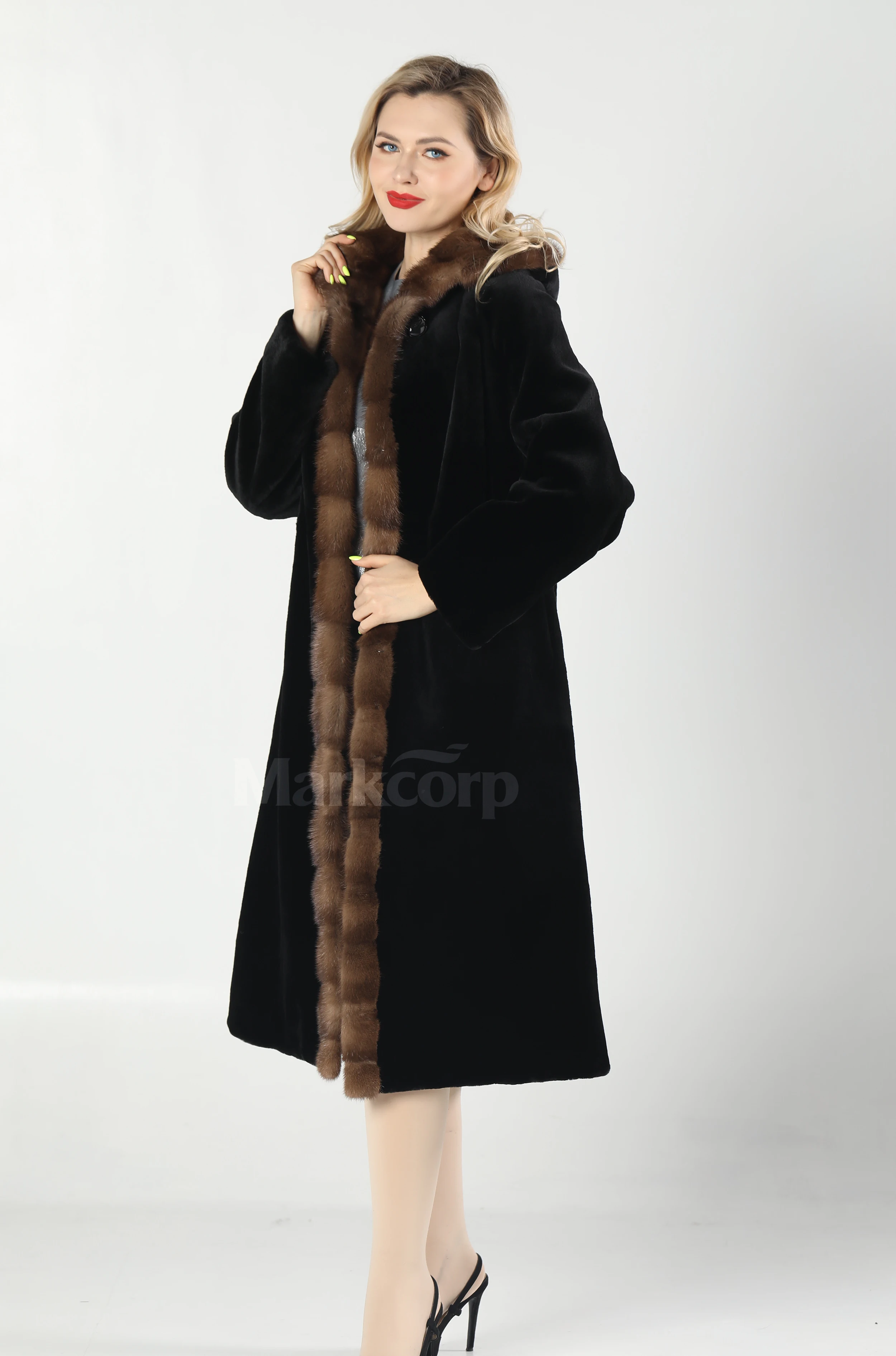 【Markcorp】 Modieuze vintage nertsjas van bont