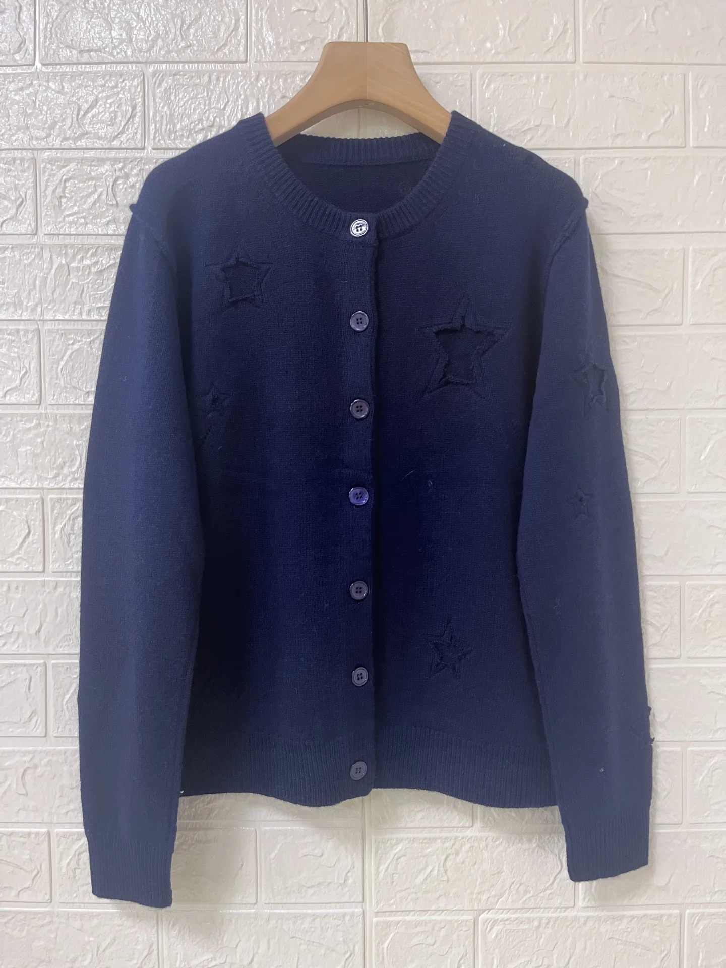 2025 신상 라운드넥 풀오버 자수 우아한 출퇴근용 긴팔 스웨터