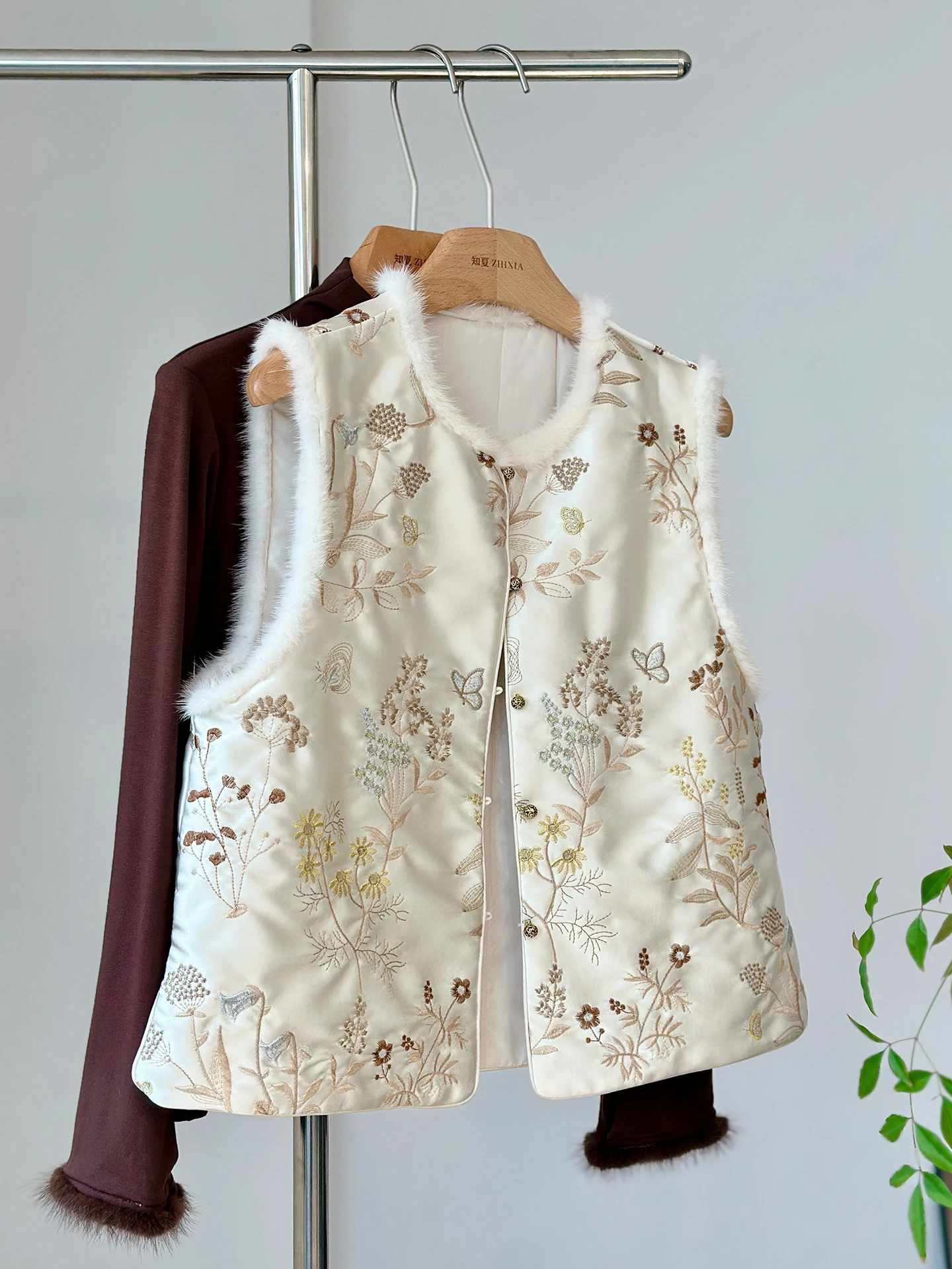 High-End New Chinese Style Machine Embroidery Vest Young Daily Bandage Dress National Autumn and Winter Quilted Women