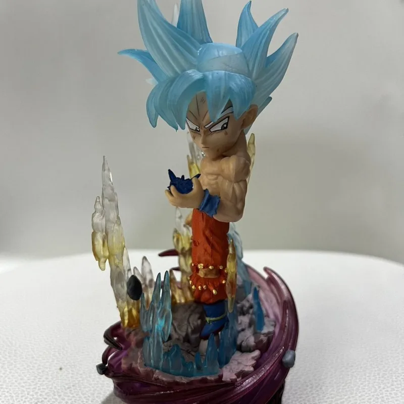 Dragon Ball Anime Figura Bandai Son Goku Vegeta Modello Action Doll Collezione di giocattoli Decorazione Ornamenti per il desktop Regali per bambini