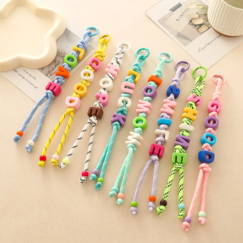 

Брелок-подвеска Y2K из акриловых бусин с буквами и цветной плетеной веревкой для рюкзака, сумки, автомобиля, для женщин и мужчин